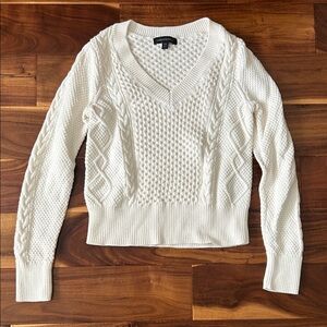 Banana Republic Cream V-Neck Cable Knit Sweater